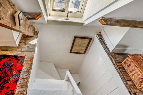 Steps To Croggloft