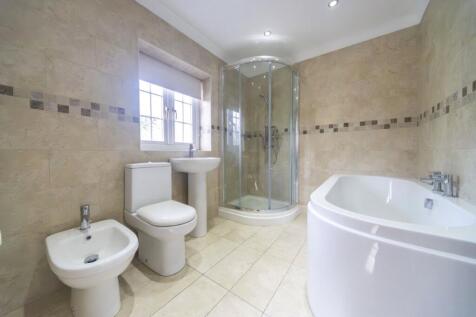 En Suite Bathroom