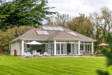 Pool House