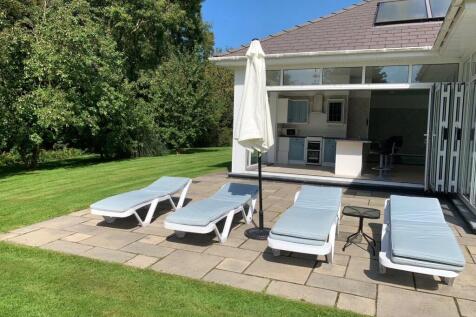 Pool House