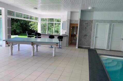 Pool House