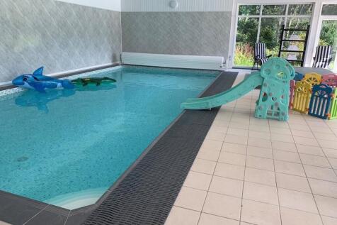 Pool House