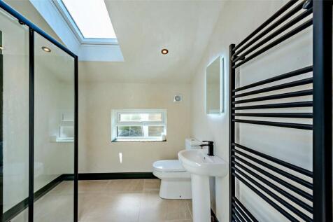 En Suite Shower Room