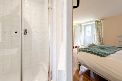 En Suite Shower Room