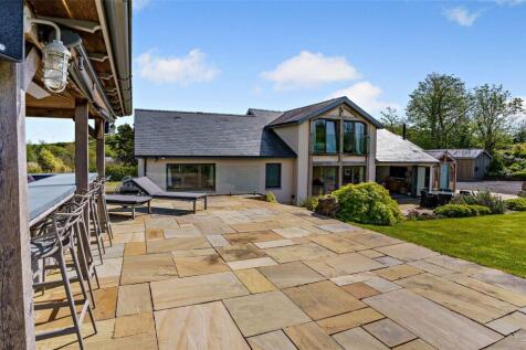 Front Sun Terrace