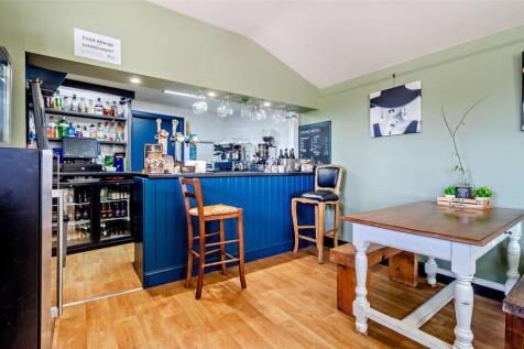 Teddys Bar