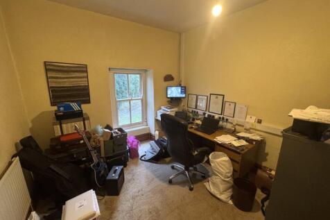 Bedroom/Study