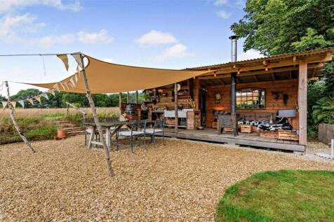 Outdoor Kitchen