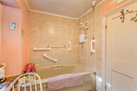 Bath Shower Room