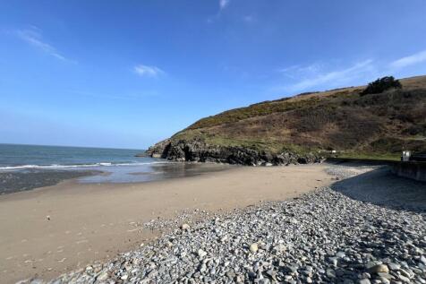 Cwmtydu Beach
