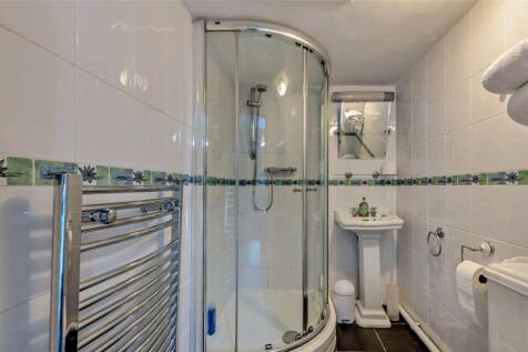En Suite Shower