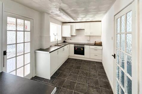 Kitchen (2)