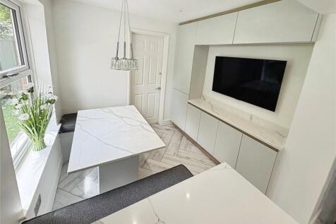Breakfast Room