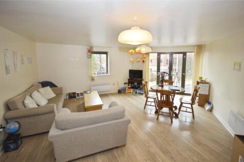 Living Room/Kitchen
