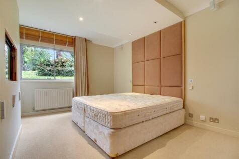 main-bed-2-clean-car-2