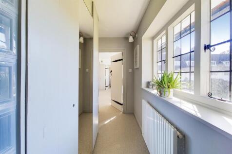 1_hall-0-jpg-8