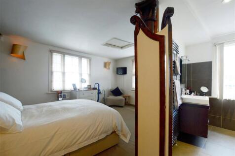 bedroom_bathroom-jpg-3