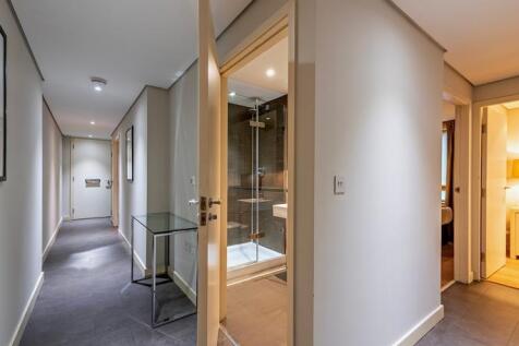 hallway-jpg-23