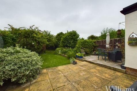 CAM02962G0-PR0144-STILL004.jpg