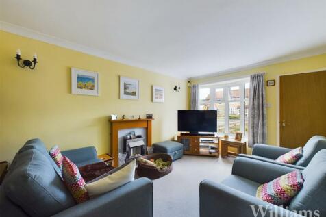 CAM02962G0-PR0148-STILL012.jpg