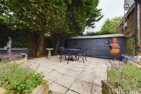 CAM02962G0-PR0187-STILL024.jpg