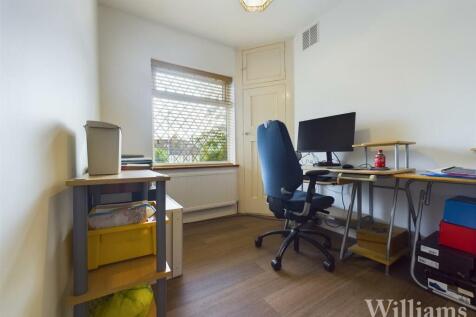 CAM02962G0-PR0200-STILL024.jpg