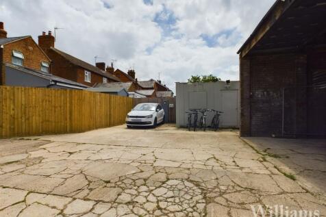 CAM02861G0-PR0193-STILL006.jpg