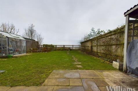 CAM02861G0-PR0288-STILL030.jpg