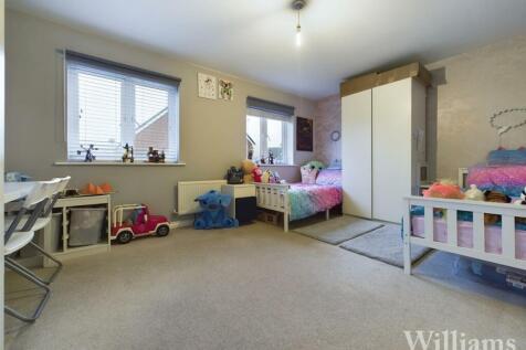 CAM02861G0-PR0289-STILL005.jpg