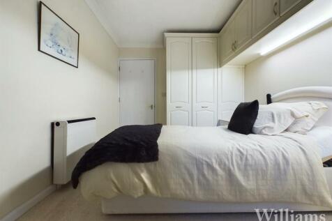 CAM02861G0-PR0317-STILL010.jpg