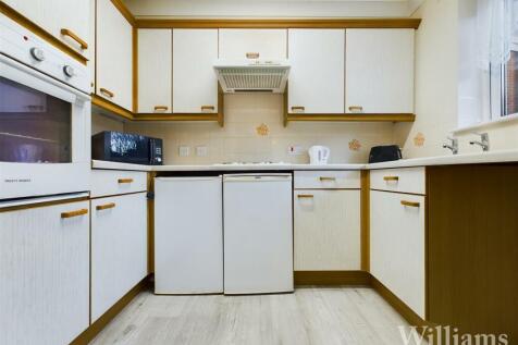 CAM02861G0-PR0317-STILL006.jpg