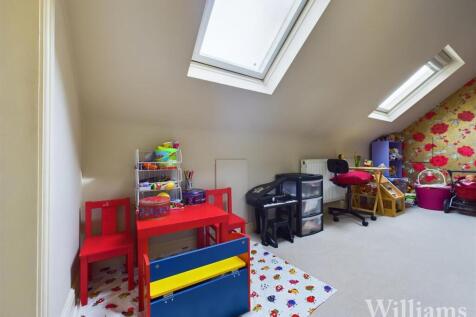 CAM02962G0-PR0112-STILL066.jpg