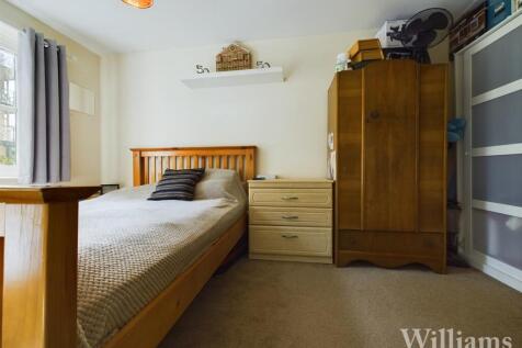 CAM02962G0-PR0164-STILL008.jpg