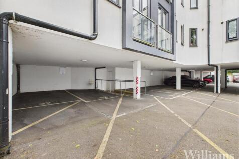 CAM04950G0-PR0081-STILL013.jpg