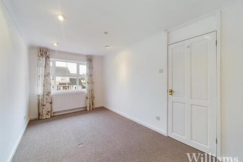 CAM01579G0-PR0095-STILL008.jpg