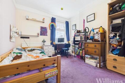 CAM02861G0-PR0428-STILL016.jpg