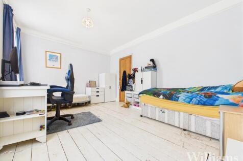 CAM02861G0-PR0428-STILL017.jpg