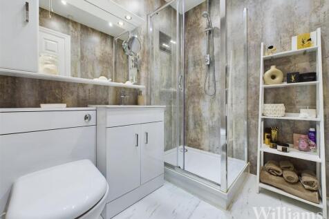 Bedroom &amp; En Suite