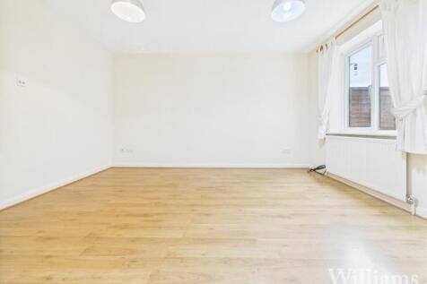 CAM04950G0-PR0109-STILL006.jpg