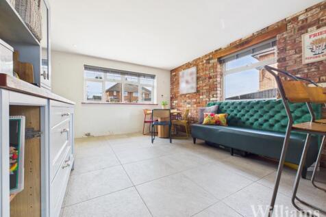 CAM02861G0-PR0457-STILL005.jpg