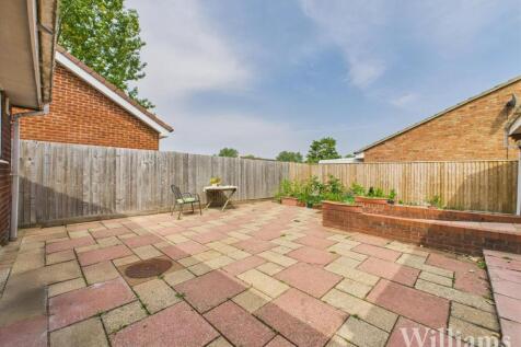 CAM04950G0-PR0114-STILL029.jpg
