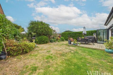 CAM02861G0-PR0467-STILL007.jpg