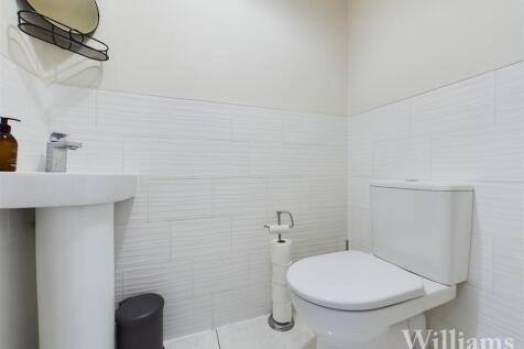 CAM02861G0-PR0096-STILL004.jpg