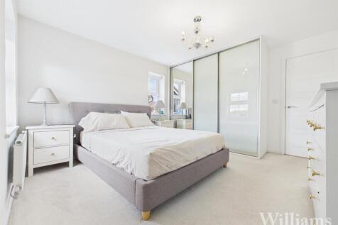 CAM02861G0-PR0528-STILL007 - Copy - Copy.jpg