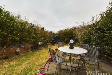 CAM01593G0-PR0019-STILL019.jpg
