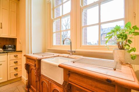 Belfast Sink Within Dresser