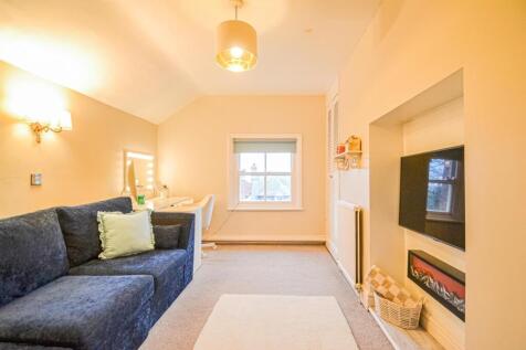Second Floor Lounge Suite