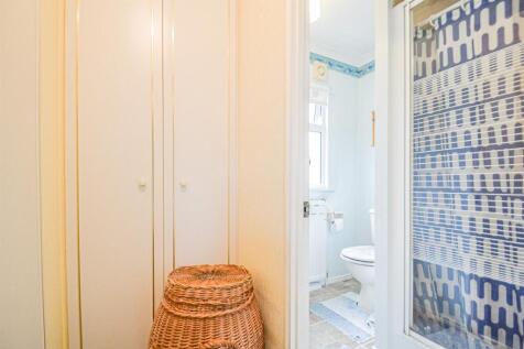 En-Suite &amp; Dressing Room