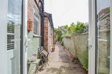 Courtyard View