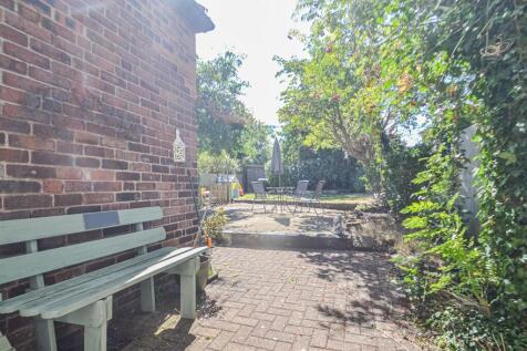 Block Paved Patio Garden